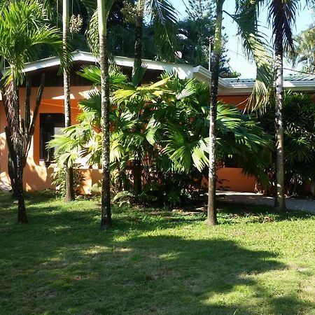 Embassy House Bed & Breakfast Puerto Jiménez Exterior photo